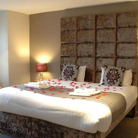 Homestay Hotel Heathrow Хаунслоу Экстерьер фото