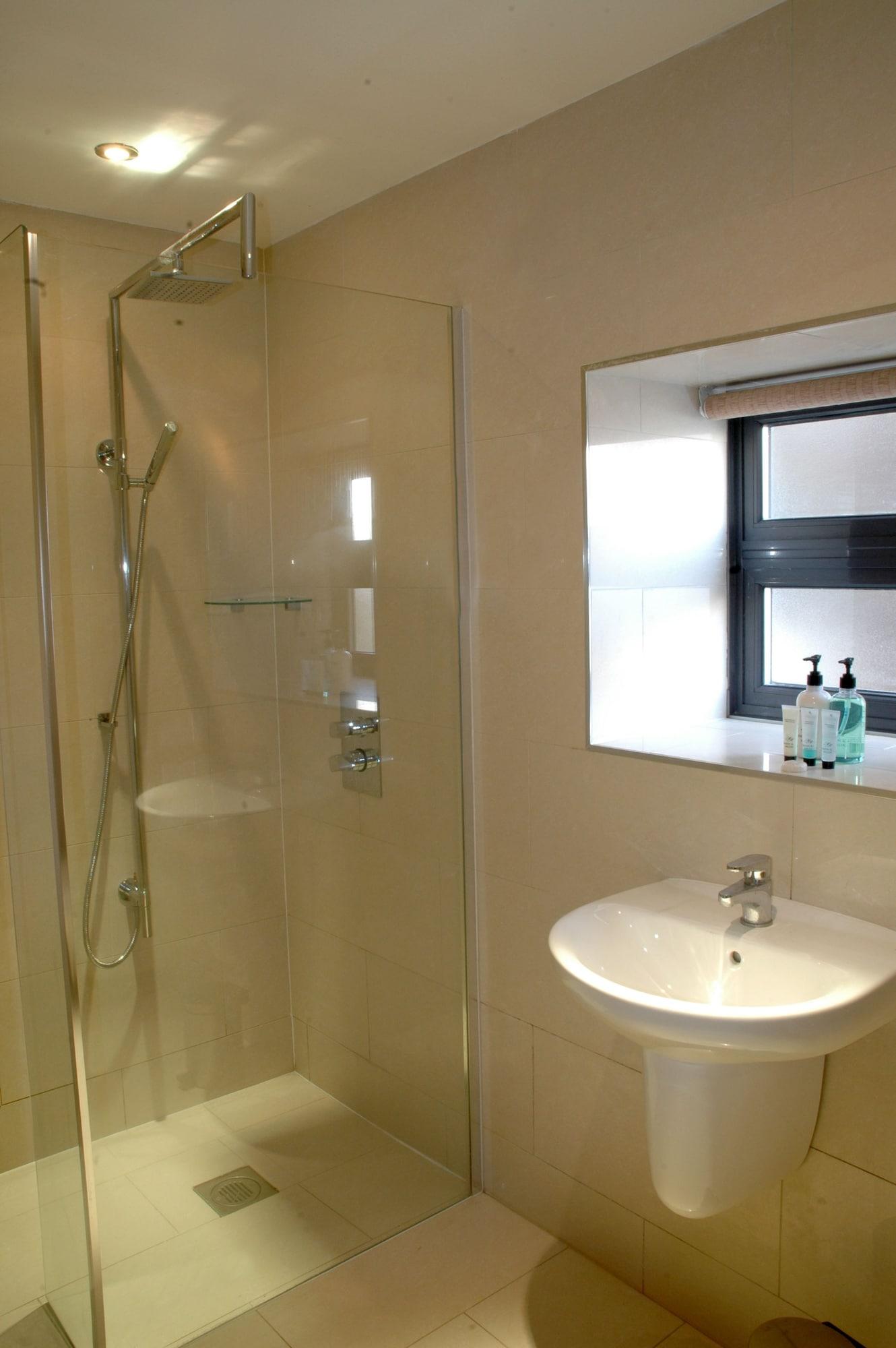 Homestay Hotel Heathrow Хаунслоу Экстерьер фото