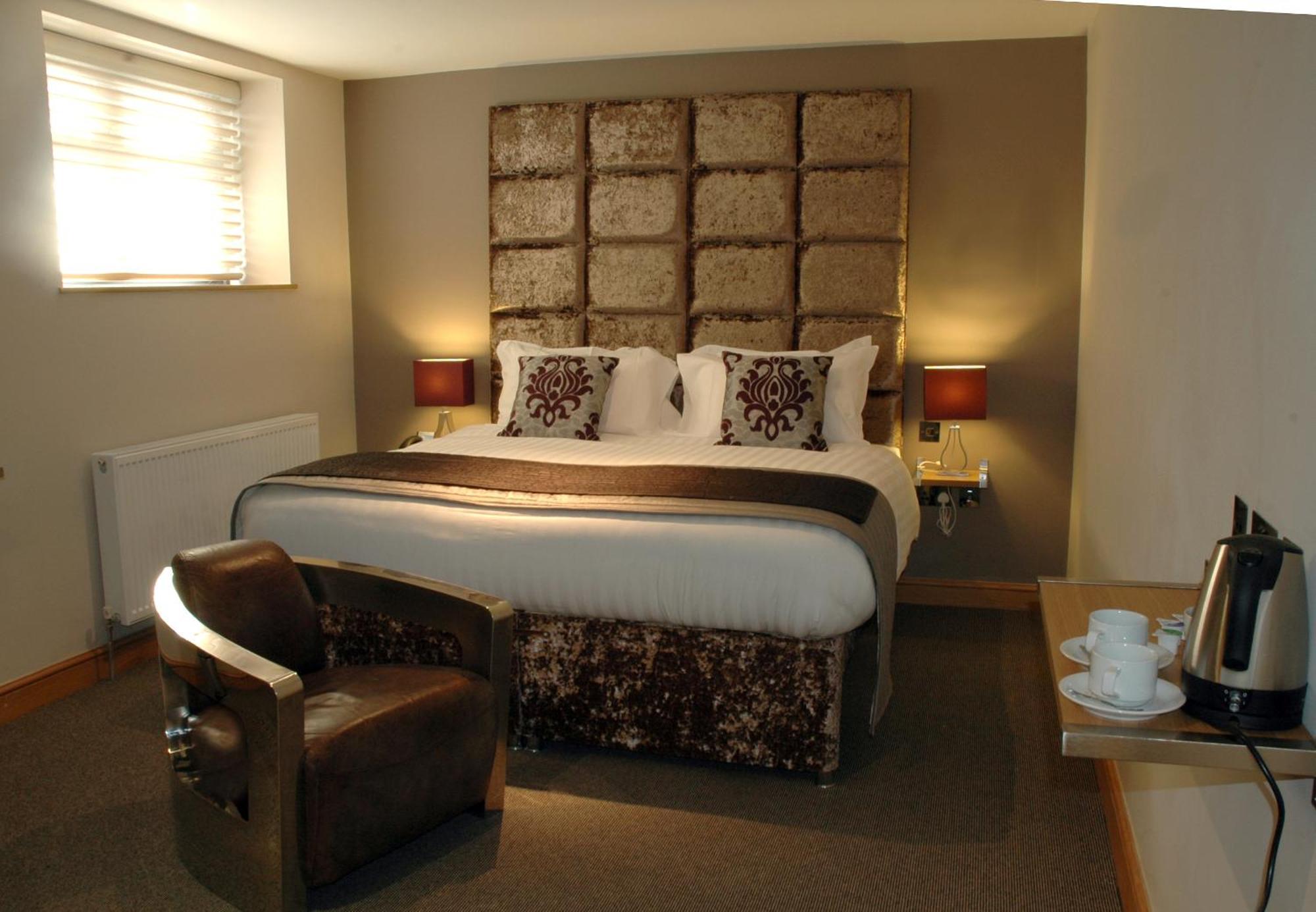 Homestay Hotel Heathrow Хаунслоу Экстерьер фото